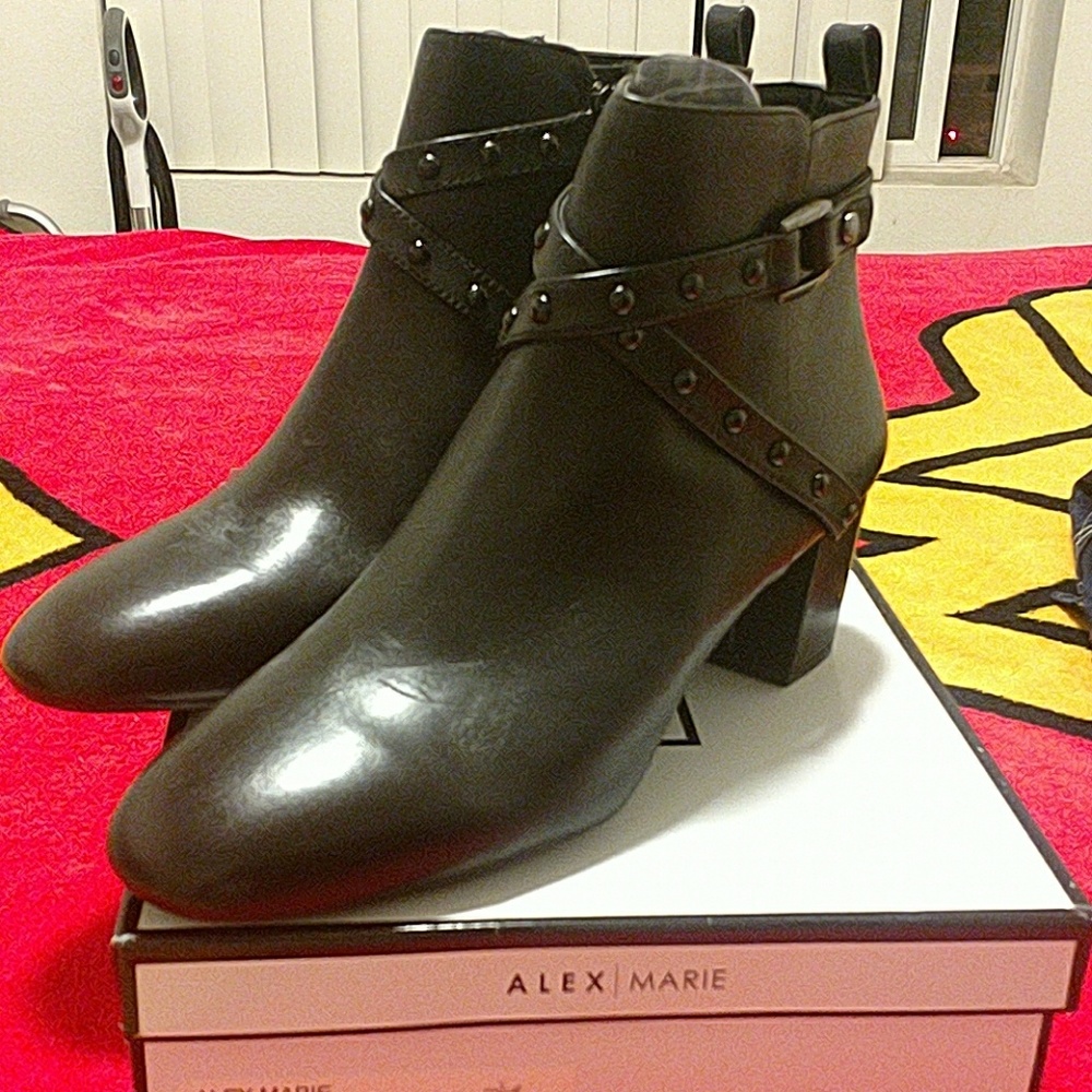 Ankle boots